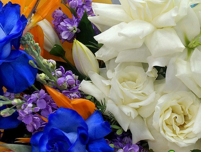 Eleganta florala cu note exotice — foto 4