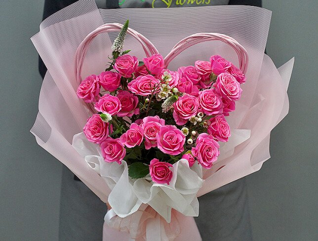 Bouquet of pink spray roses “Symphony of Love” photo