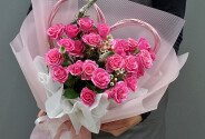 Bouquet of pink spray roses “Symphony of Love” — photo 3