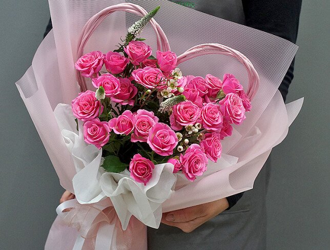 Bouquet of pink spray roses “Symphony of Love” photo
