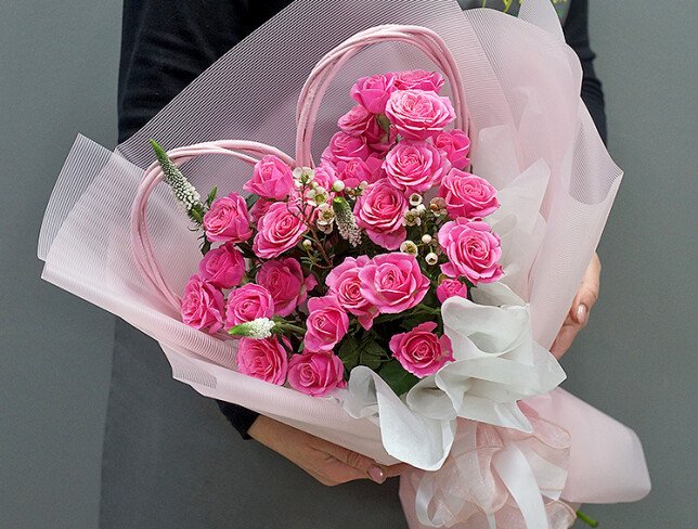 Bouquet of pink spray roses “Symphony of Love” photo