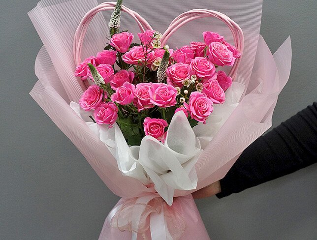 Bouquet of pink spray roses “Symphony of Love” photo