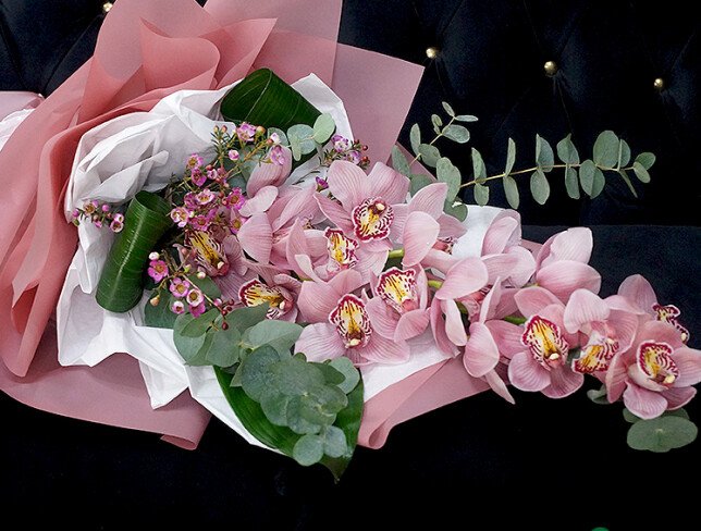Buchet „Afrodita Roz” foto
