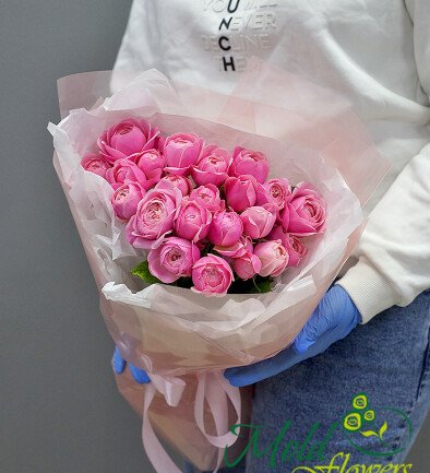 Bouquet of 7 Silva Pink peony-style roses, 50 cm photo 394x433