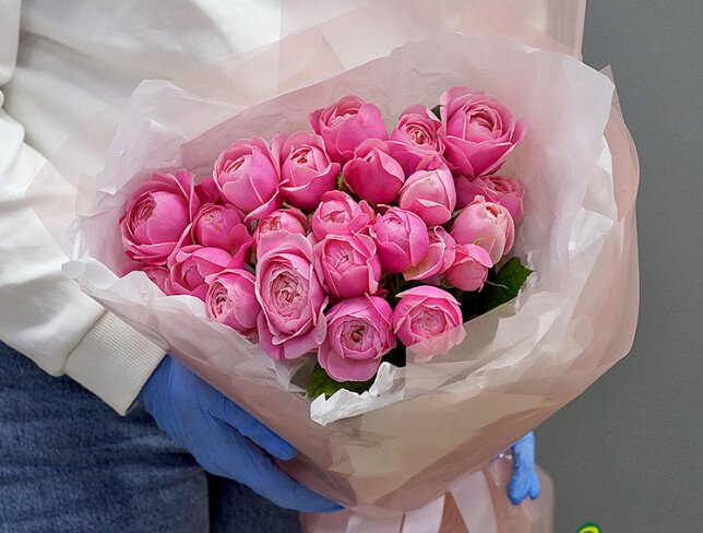 Bouquet of 7 Silva Pink peony-style roses, 50 cm photo