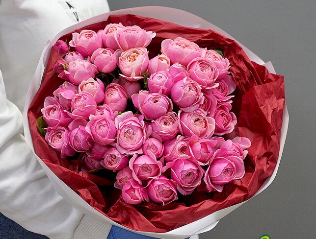 Buchet din trandafiri de tip bujori Silva Pink „Sarut Roz” foto