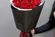 Buchet din 17 trandafiri rosii 70 cm — foto 4