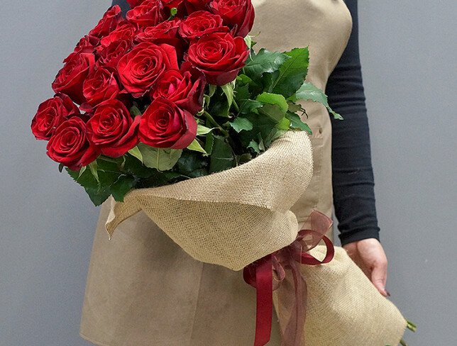 Buchet din 19 trandafiri rosii de 80 cm foto