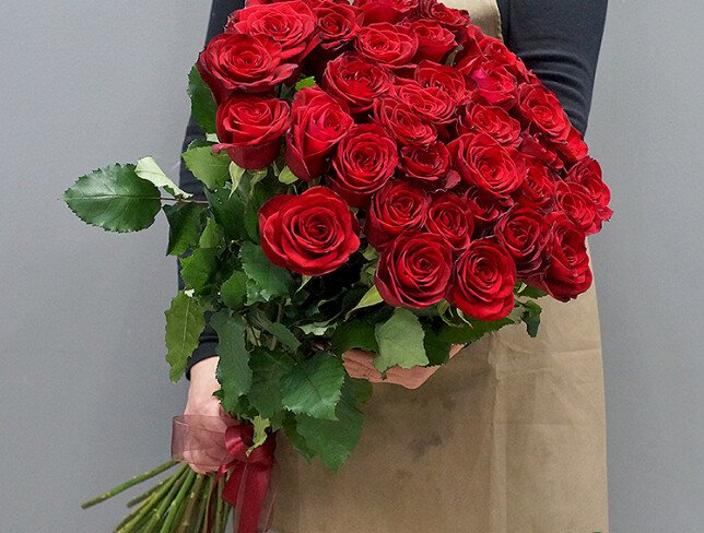 Bouquet of 35 red roses (80 cm) photo
