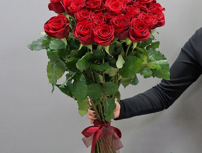 Bouquet of 35 red roses (80 cm) photo