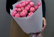 Букет из 7 розовых кустовых роз "Sweet Bubbles" — фото 3
