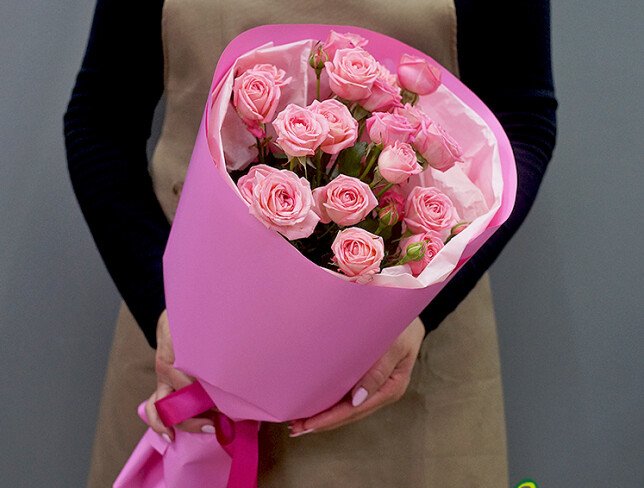 Bouquet of 5 spray roses “Sweet Bubbles” photo
