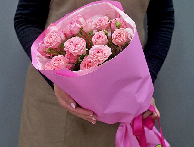 Bouquet of 5 spray roses “Sweet Bubbles” photo