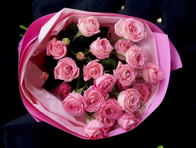 Bouquet of 5 spray roses “Sweet Bubbles” photo