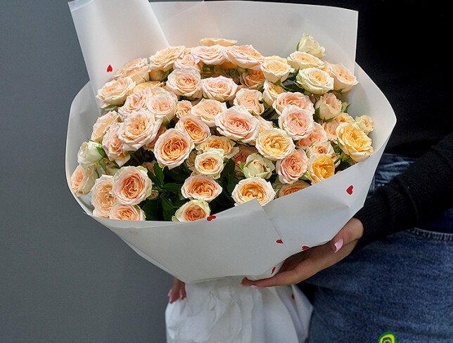 Bouquet of 17 spray roses “Sofia” 40 cm photo