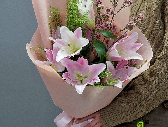 Bouquet with pink lilies and waxflower "Flower Joy" photo