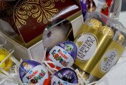 Cos de Paste cu pasca „Exclusive” si dulciuri — foto 2