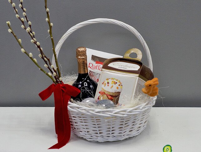 Пасхальная корзина с игристым вином Cuvee de Purcari, Raffaello 230 г и пасхой „Exclusive” Фото