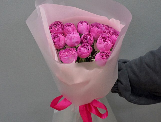 Buchet din 5 trandafiri roz de tip bujor spray „Misty Bubbles” foto