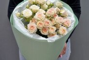 Bouquet of 7 spray roses “Sofia” 60 cm — photo 1