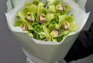 Букет из зелёных орхидей и белых эустом — фото 3