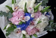 Bouquet of hydrangeas, tulips and orchids “White Harmony” — photo 4