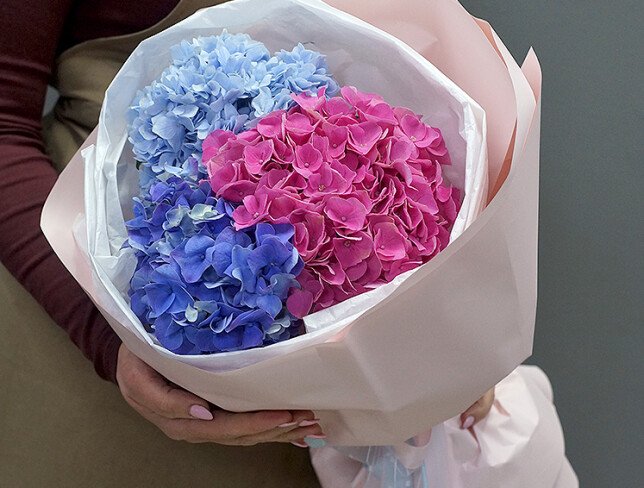 Bouquet “Color Harmony of Hydrangeas” photo