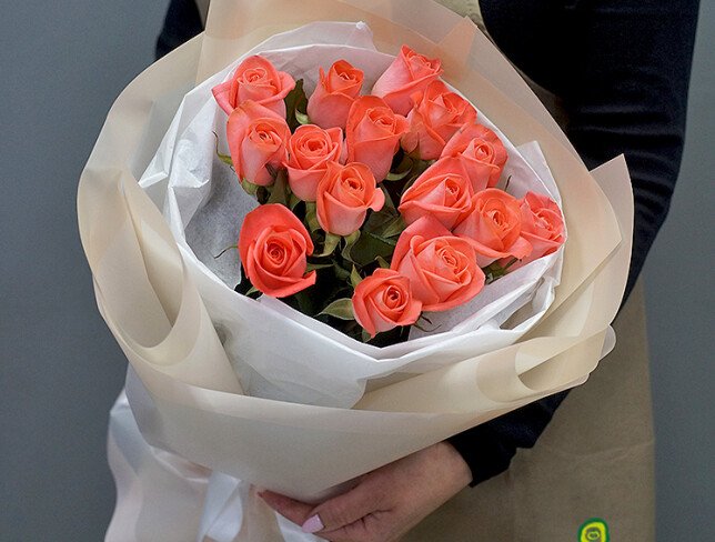 Bouquet of 15 Coral Roses 40 cm photo