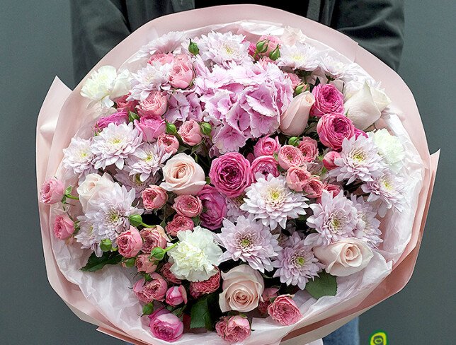 Bouquet of Hydrangeas, Roses and Chrysanthemums “Floral Harmony” photo