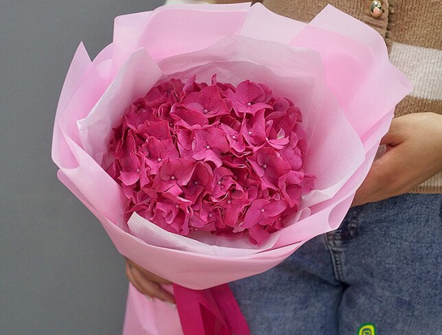 Buchet din hortensie roz aprins foto