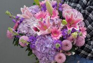 Bouquet of Purple Hydrangeas, Pink Lilies and Gerberas — photo 2