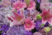 Bouquet of Purple Hydrangeas, Pink Lilies and Gerberas — photo 3