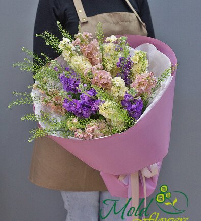 Buchet din mathiola delicată foto 394x433