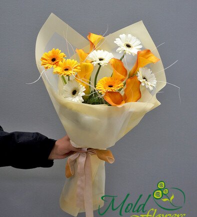 Bouquet with Gerberas and Calla Lilies “Sunny Sunrise” photo 394x433