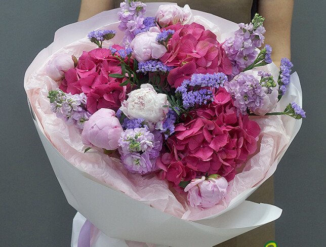 Buchet din hortensii roz, bujori si matthiola „Incantarea iubirii” foto
