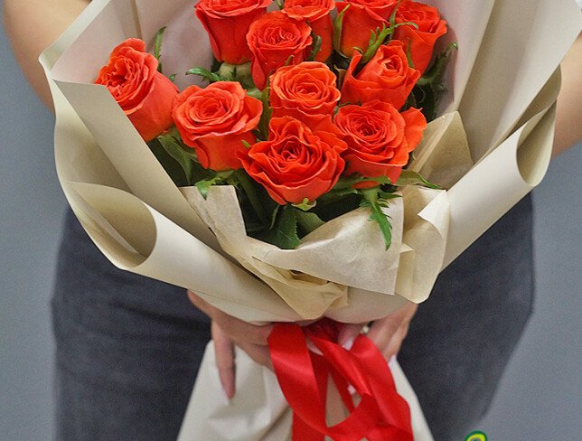 Buchet din 11 trandafiri portocalii 40 cm foto