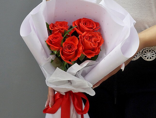 Bouquet of 5 Orange Roses 40 cm photo