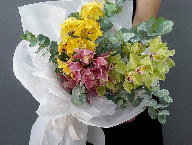 Bouquet "Royal Orchids" photo