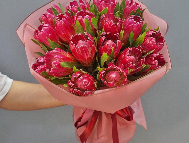 Buchet din 19 protee foto