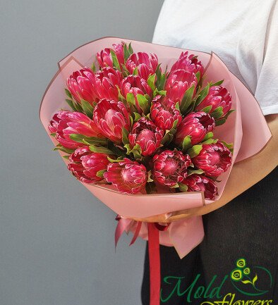 Bouquet of 19 Proteas photo 394x433