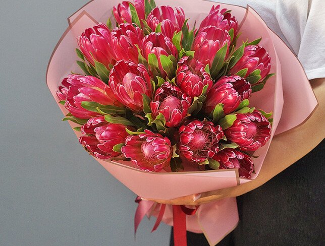 Buchet din 19 protee foto