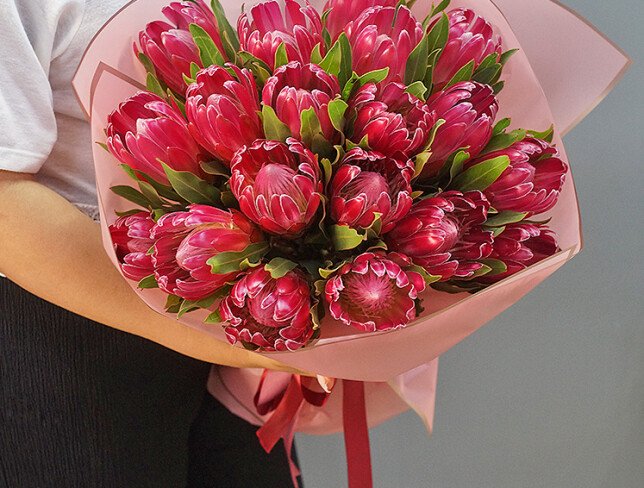 Buchet din 19 protee foto