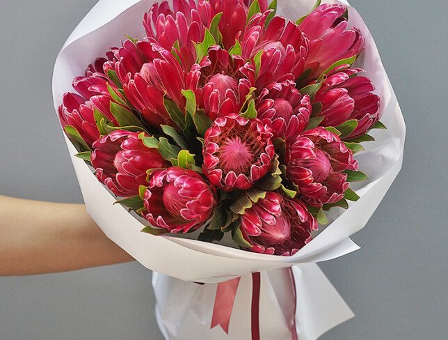 Buchet din 15 protee foto