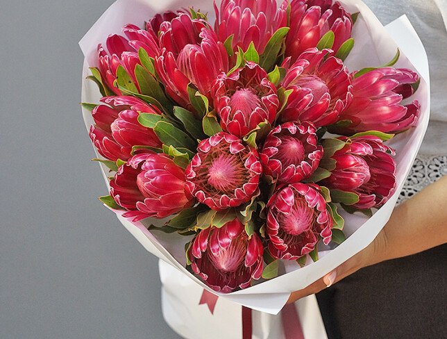 Buchet din 15 protee foto