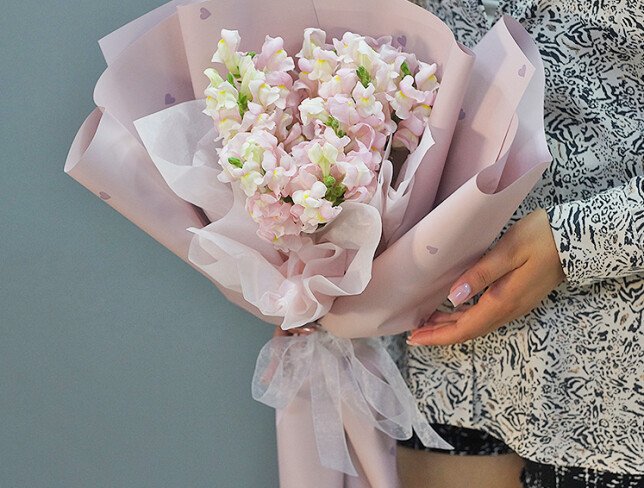 Bouquet of 9 Pink Snapdragons photo