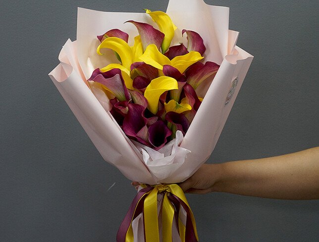 Buchet Contrast Regal foto