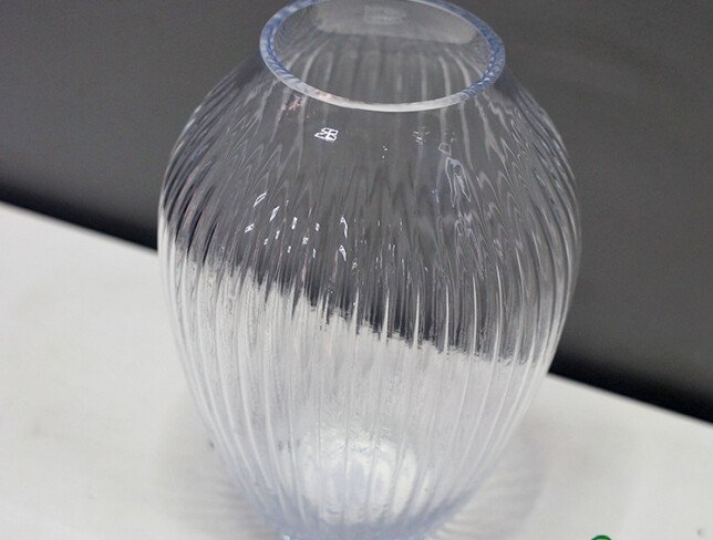 Oval Glass Vase 25 × 9 cm photo