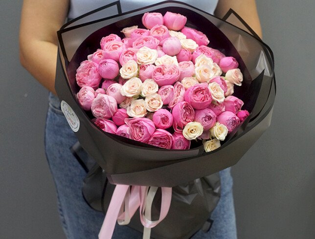 Bouquet "Whisper of Roses" photo