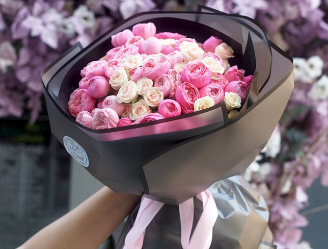 Bouquet "Whisper of Roses" photo