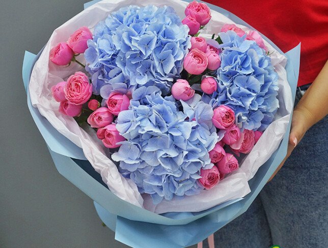 Buchet „Imbratisarea Cerului” foto